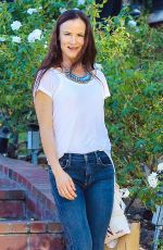 JULIETTE LEWIS Leaves a Baby Shower in Hancock Park 09/27/2015