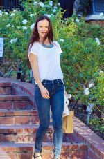 JULIETTE LEWIS Leaves a Baby Shower in Hancock Park 09/27/2015