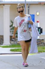 KALEY CUOCO Leaves Yoga Class in Beverly Hills 09/12/2015
