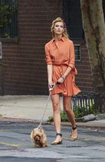 KARLIE KLOSS Walks Her Dog Out in New York 09/13/2015