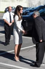 KATE MIDDLETON Visits Women