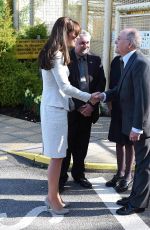 KATE MIDDLETON Visits Women