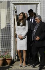 KATE MIDDLETON Visits Women