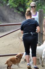 KATE UPTON Hiking at Runyon Canyon in Los Angeles 08/03/2015