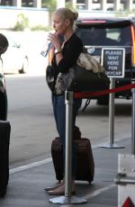 KATHERINE HEIGL at Los Angeles International Airport 09/28/2015