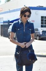 KENDALL JENNER in Jeasn Arrives at a Production Studio in Sherman Oaks 09/25/2015