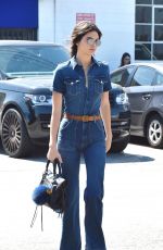KENDALL JENNER in Jeasn Arrives at a Production Studio in Sherman Oaks 09/25/2015
