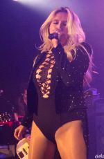 KESHA Performs at Hollywood Vampires Concert in Hollywood 09/16/2015
