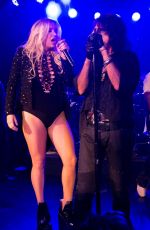 KESHA Performs at Hollywood Vampires Concert in Hollywood 09/16/2015