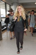 KESHA SEBERT at Los Angeles International Airport 09/22/2015
