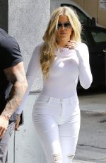 KHLOE KARDASHIAN Shopping in West Hollywood 09/01/2015
