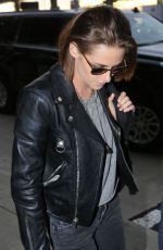 KRISTEN STEWART at Toronto Pearson International Airport 09/13/2015