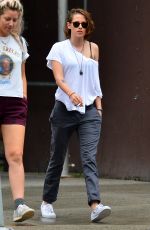 KRISTEN STEWART Out and About in Soho 09/11/2015