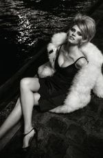 LARA STONE for Vogue Magazine, UK October 2015 Issue