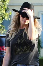 LEANN RIMES in Cut-off Out in Calabasas 09/03/2015