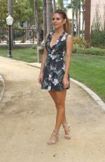 MARIA MENOUNOS on the Set of E! News 09/11/2015