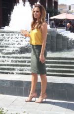 MARIA MENOUNOS on the Set of E! News 09/16/2015