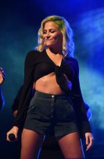 PIXIE LOTT Performs at Festival in Warrington 09/19/2015