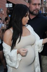 Pregnant KIM KARDASHIAN Leaves Her Apartment in New York 09/13/2015
