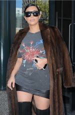 Pregnant KIM KARDASHIAN Leaves Her Apartment in New York 09/15/2015