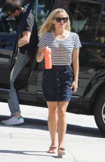 REESE WITHERSPOON Heading to Her Office in Santa Monica 09/17/2015