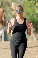 REESE WITHERSPOON Out Jogging in Santa Monica 09/17/2015