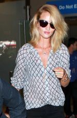 ROSIE HUNTINGTON-WHITELEY Arrives at LAX Airport in Los Angeles 09/03/2015
