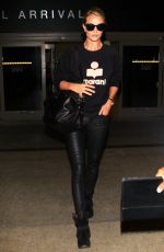 ROSIE HUNTINGTON-WHITELEY Arrives at LAX Airport in Los Angeles 09/17/2015