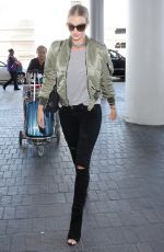 ROSIE HUNTINGTON-WHITELEY at Los Angeles International Airport 09/25/2015