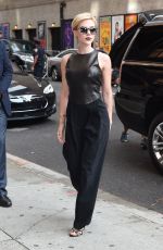 SCARLETT JOHANSSON Arrives at The Late Show With Stephen Colbert 09/09/2015