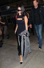 SELENA GOMEZ Arrives at Los Angeles International Airport 09/29/2015