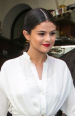 SELENA GOMEZ Leaves Her Hotel in Paris 09/26/2015