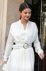 SELENA GOMEZ Leaves Her Hotel in Paris 09/26/2015