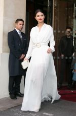 SELENA GOMEZ Leaves Her Hotel in Paris 09/26/2015