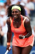 SERENA WILLIAMS at 2015 US Open, Day Three 09/02/2015