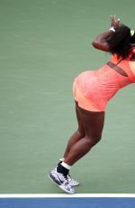 SERENA WILLIAMS at 2015 US Open, Day Three 09/02/2015
