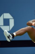 SERENA WILLIAMS at 2015 US Open, Day Three 09/02/2015