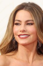 SOFIA VERGARA at 2015 Emmy Awards in Los Angeles 09/20/2015
