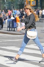SOFIA VERGARA Out and About in New York 09/26/2015