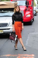 SOPHIA BUSH Lleaves a Hotel in New York 09/28/2015
