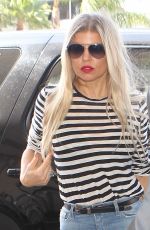 STACY FERGIE FERGUSON Arrives at Los Angeles Internationl Airport 09/20/2015