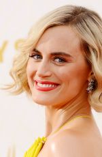 TAYLOR SCHILLING at 2015 Emmy Awards in Los Angeles 09/20/2015