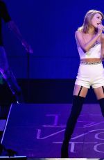 TAYLOR SWIFT Perfomrs at 1989 Tour at Bridgestone Arena in nashville 09/26/2015