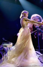 TAYLOR SWIFT Performs at 1989 World Tour in Nashville 09/25/201508/21/2015