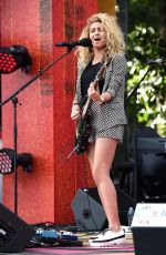 TORI KELLY at 2015 Global Citizen Festival to End Wxtreme Powerty by 2030 in New York
