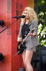 TORI KELLY at 2015 Global Citizen Festival to End Wxtreme Powerty by 2030 in New York
