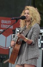 TORI KELLY at 2015 Global Citizen Festival to End Wxtreme Powerty by 2030 in New York