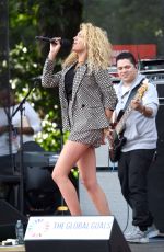 TORI KELLY at 2015 Global Citizen Festival to End Wxtreme Powerty by 2030 in New York