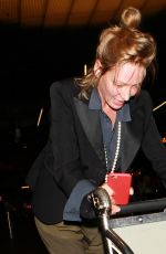 UMA THURMAN Withou Makeup 09/02/2015
