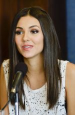 VICTORIA JUSTIC at Love Song to the Earth Press Conference in Washington 09/24/2015